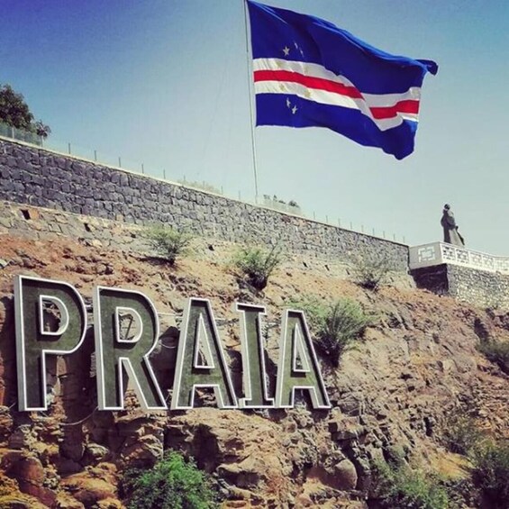 Picture 4 for Activity Visit Praia from the point of view of the locals