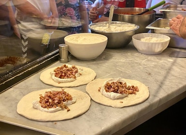 Neapel: Geführte Street Food Tour mit Verkostungen