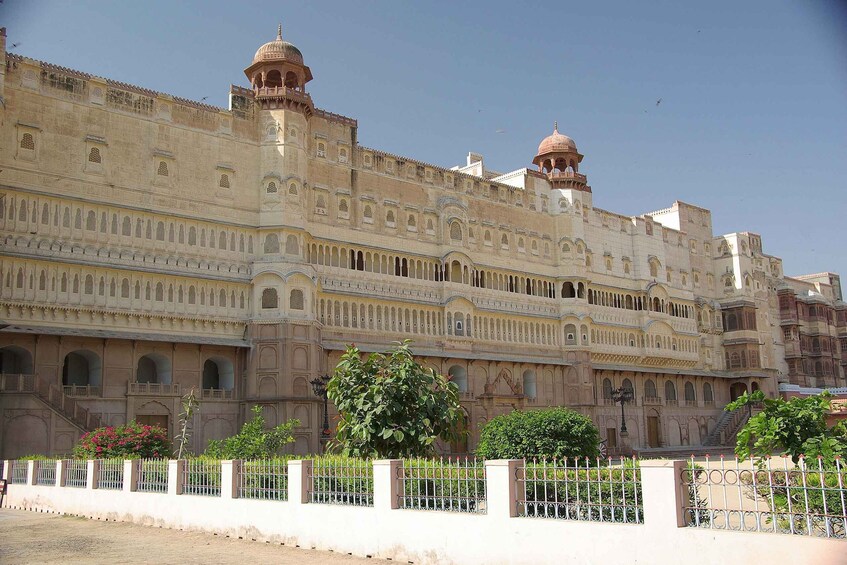 Visit Junagarh Fort, Rat Temple & Jodhpur Drop from Bikaner