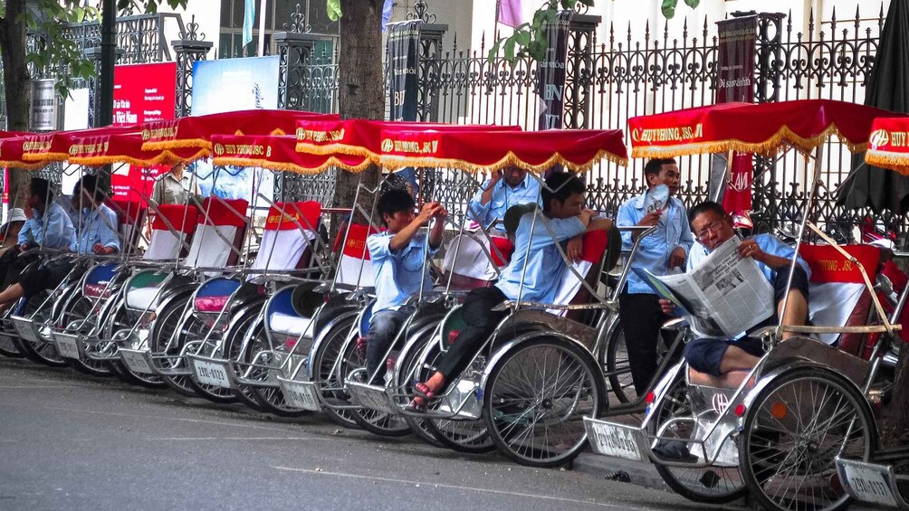 Picture 5 for Activity Private Evening Cyclo Tour with Water Puppet Show