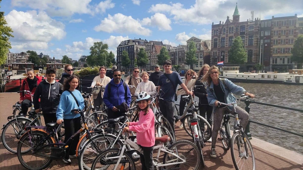 Picture 4 for Activity Amsterdam: Guided City Bike Tour in French