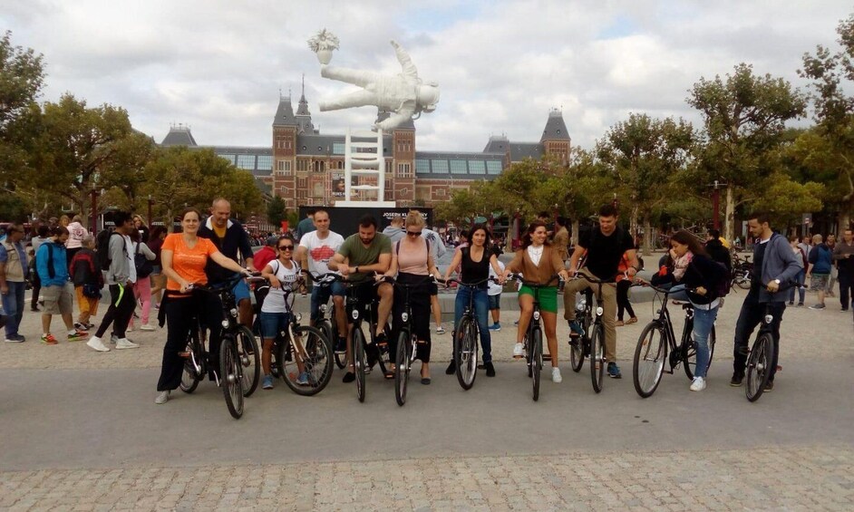 Picture 62 for Activity Amsterdam: Guided City Bike Tour in French