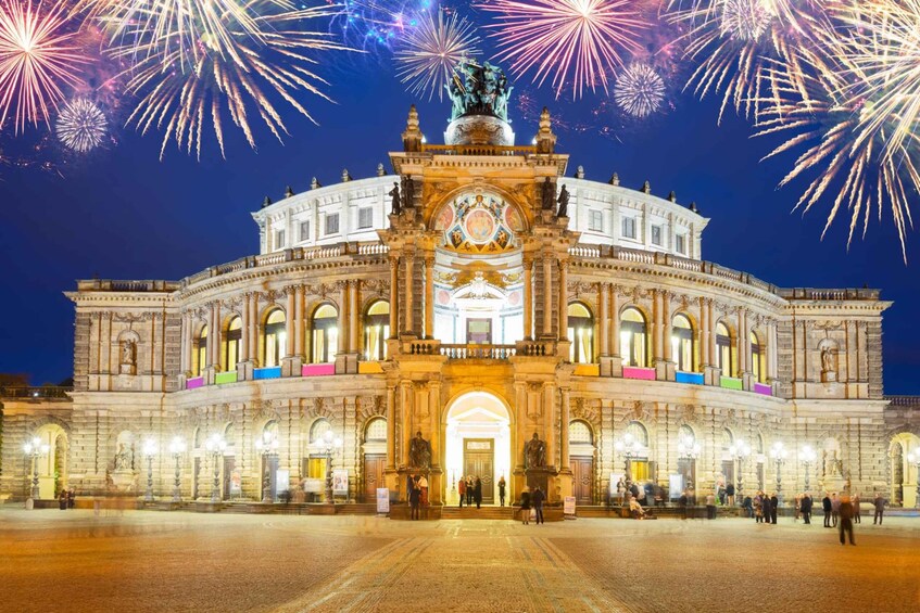 Dresden: Christmas Market Magic Walking Tour with a Local