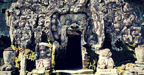 Bali: tour de un día a Goa Gajah, la cascada de Tegenungan y el Museo Neka