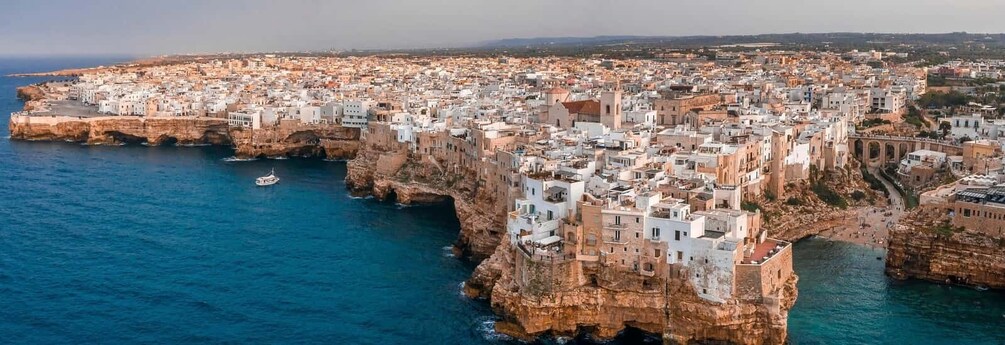 From Bari: Full-day tour to Polignano and Alberobello