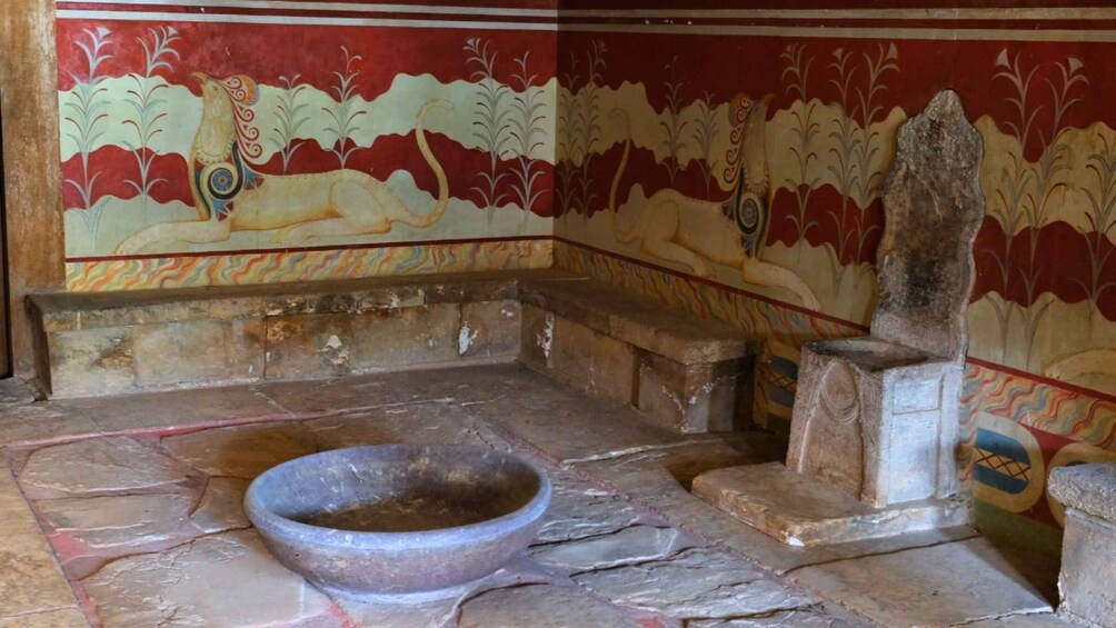 Picture 7 for Activity From Heraklion: Historical Center City Tour & Knossos Palace