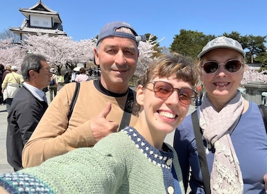 Kanazawa: Private Walking Tour with a Local