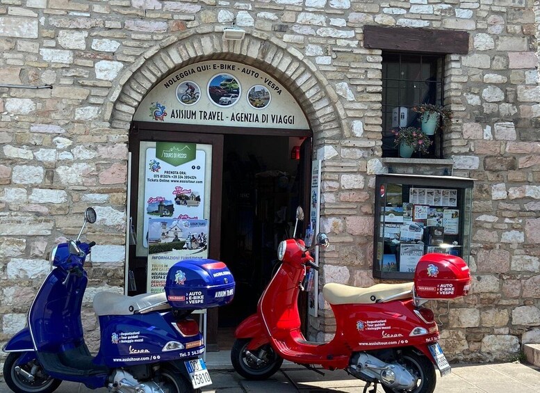 Picture 1 for Activity Assisi Rental Vespa '150cc - full day