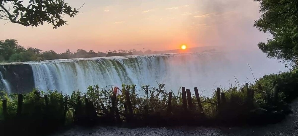 Victoria Falls: Sunrise Walking Tour + Sunset - Scenic Tour