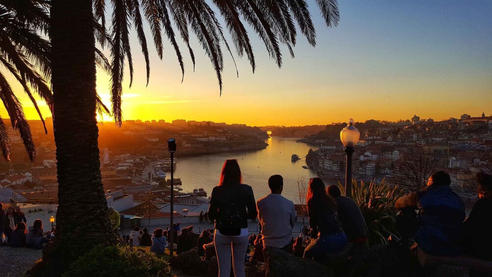 Porto: Tuk Tuk Sunset Tour with Glass of Port Wine