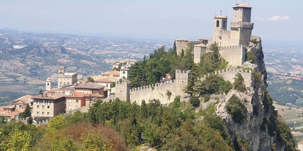 Picture 1 for Activity San Marino private guided city tour