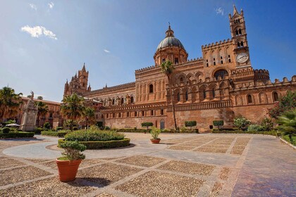 Palermo: recorrido gastronómico privado a pie con comida y vino