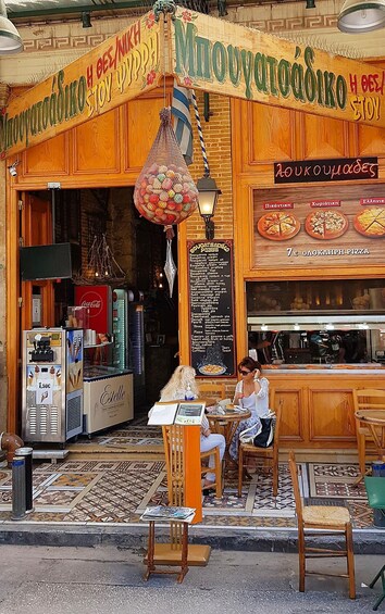 Breakfast in the markets with olive oil and honey tasting