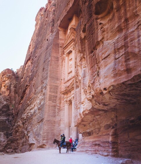 From Aqaba: Private Petra Sightseeing Tour with Lunch