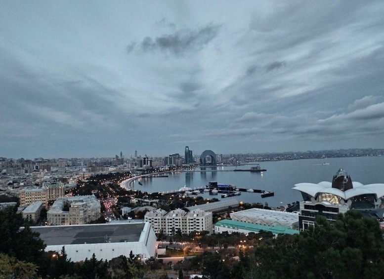 Picture 11 for Activity Baku Night Panoramic Tour