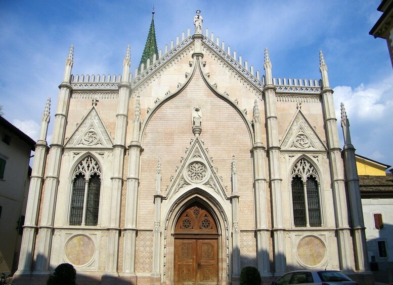 Trento private tour: medieval atmosphere of lovely old town