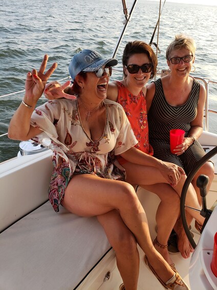 Chesapeake Beach: Private Sailing Cruise on a 42-Foot Yacht