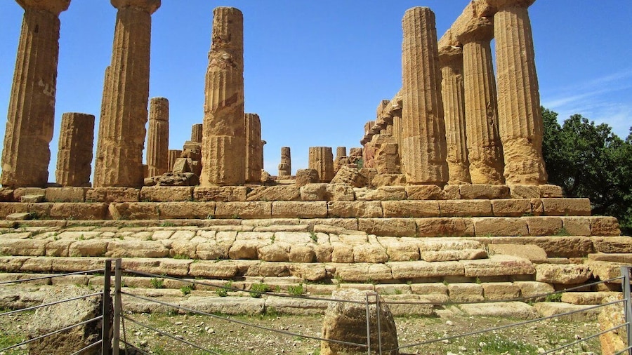 Cefalù: Temples Valley and Scala dei Turchi Tour