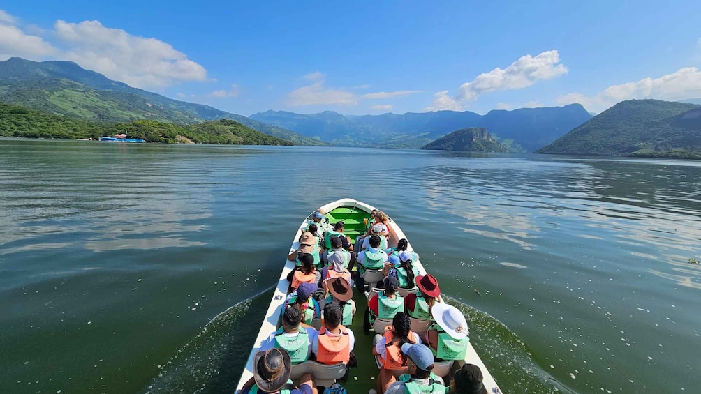 Picture 3 for Activity San Cristobal: Sumidero Canyon, Chiapa de Corzo, & Miradores