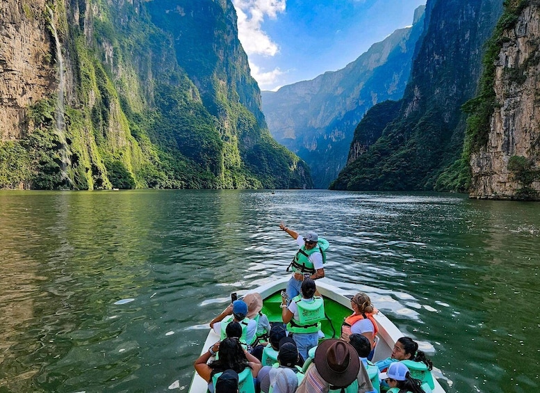 San Cristobal: Sumidero Canyon, Chiapa de Corzo, & Miradores