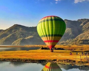 Pokhara: Heißluftballon in Pokhara