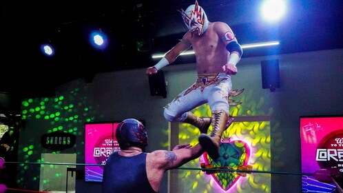 Cozumel: Spettacolo di Wrestling messicano con Tacos e Margaritas!