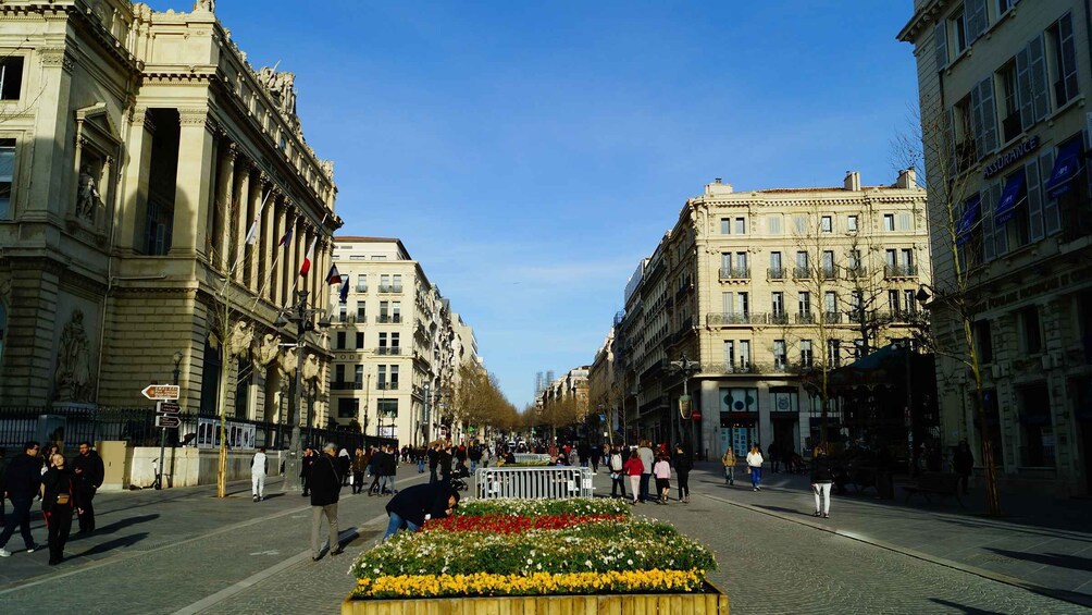 Picture 2 for Activity Marseille: Bookbinding experience in the Vieux Port