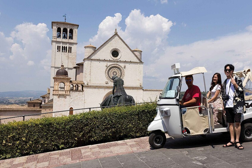 Assisi: The Life of Saint Francis Private Tour by Tuk Tuk