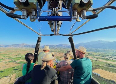 Crete: Hot-Air Balloon Flight with Traditional Breakfast