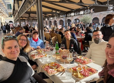 Verona: degustación de comida y recorrido a pie con teleférico