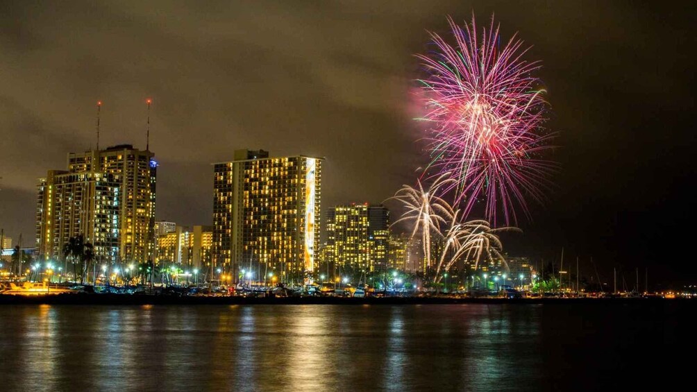 Picture 2 for Activity Oahu: Waikiki Friday Fireworks Cruise