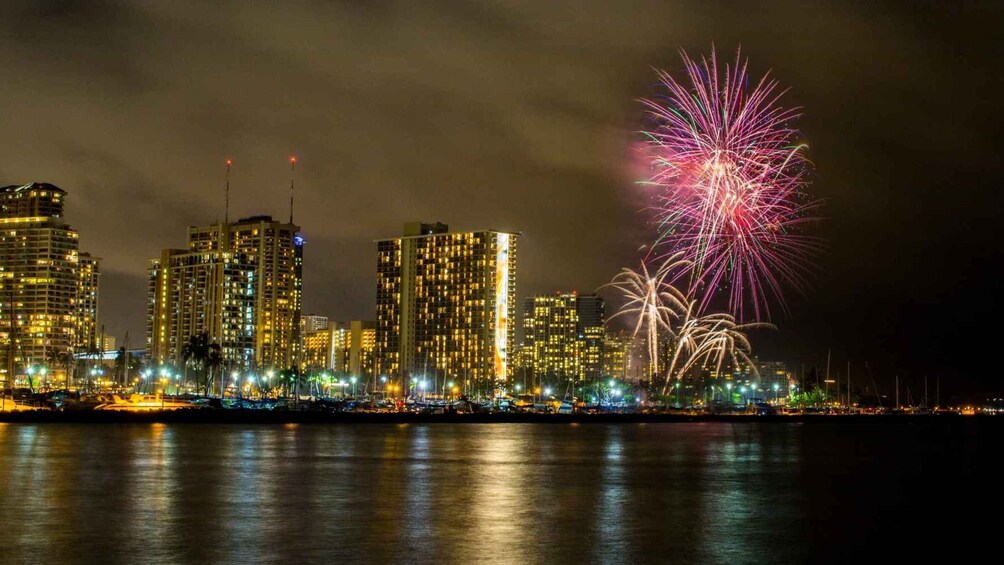 Picture 2 for Activity Oahu: Waikiki Friday Fireworks Cruise