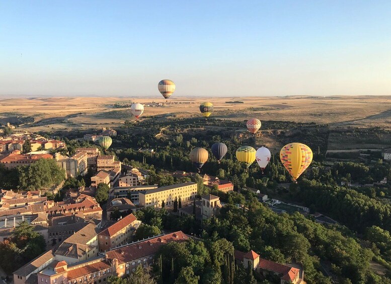 Picture 4 for Activity Madrid: Balloon Ride with Transfer Option from Madrid City