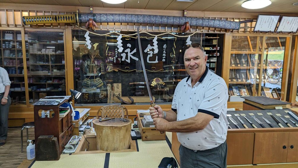 Picture 6 for Activity E-Bike Nara Highlights - Todaiji, Knives, Deer, Shrine