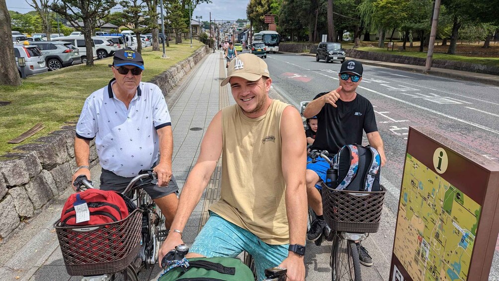 Picture 4 for Activity E-Bike Nara Highlights - Todaiji, Knives, Deer, Shrine