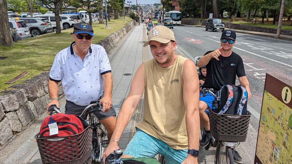 Picture 4 for Activity E-Bike Nara Highlights - Todaiji, Knives, Deer, Shrine