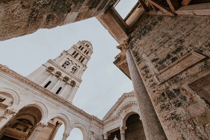 Jakautukaa: Split: Old City Guided Walking Tour