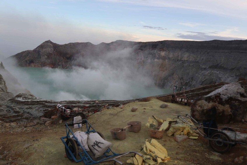 Picture 3 for Activity Bali: Mount Ijen Guided Night Walking Tour with Breakfast