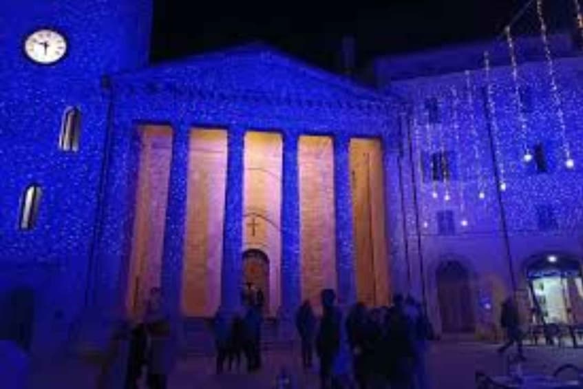 E-Tuk Assisi Christmas Tour