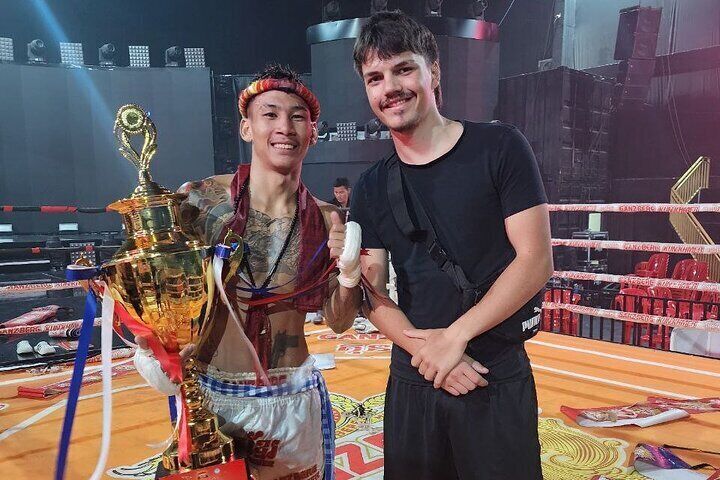 Watch Kun Khmer Kickboxing with Mr.Sop including Free Beers