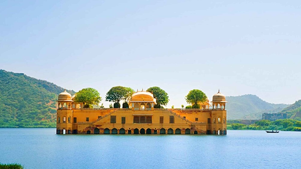 From Delhi: 7-Day Golden Triangle Jodhpur Udaipur Tour