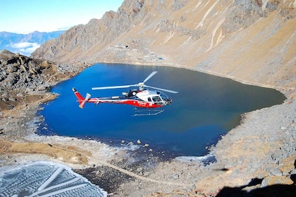 Vanuit Kathmandu: Helikoptervlucht naar Langtang- Gosaikunda