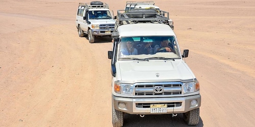 El Gouna: Jeep, Unta, Kereta, Safari ke Taman Sahara Hurghada