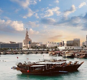 Premium byrundtur i Doha med dhow-cruise