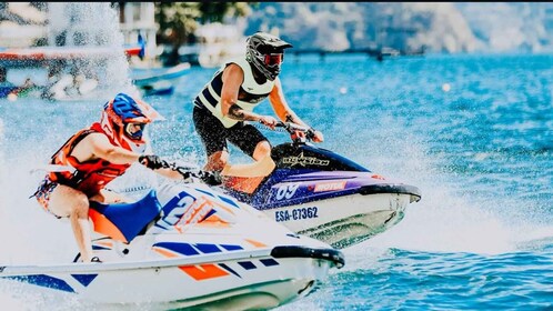 Jetski-eventyr i Doha med bekvem afhentning!