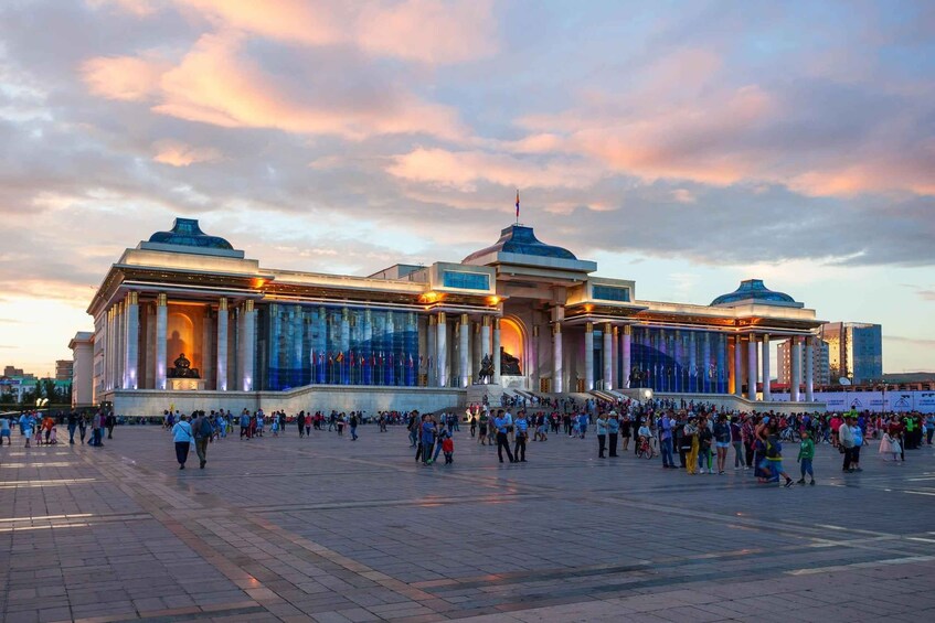 Picture 1 for Activity Transport Terelj national park , Chinggis Khaan statue ,