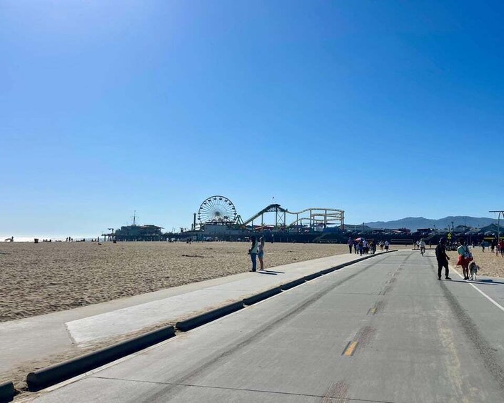 Picture 20 for Activity Los Angeles: Beach E-Bike Ride to Santa Monica and Back!