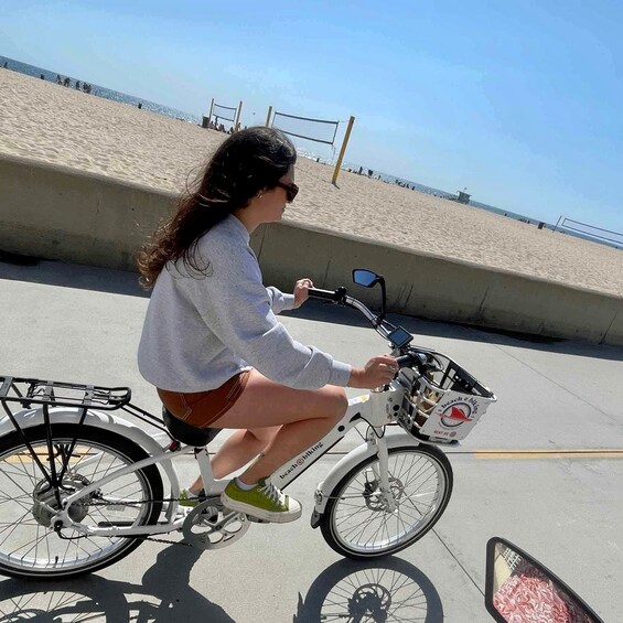 Picture 3 for Activity Los Angeles: Beach E-Bike Ride to Santa Monica and Back!