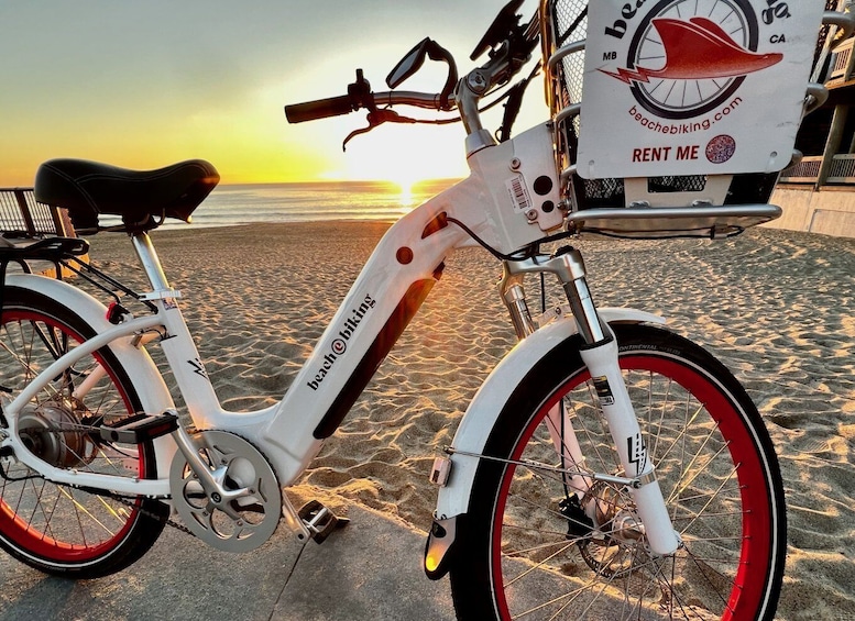 Los Angeles: Beach E-Bike Ride to Santa Monica and Back!