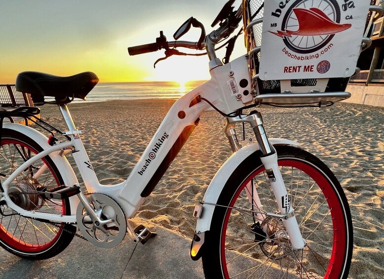 Los Angeles: Beach E-Bike Ride to Santa Monica and Back!